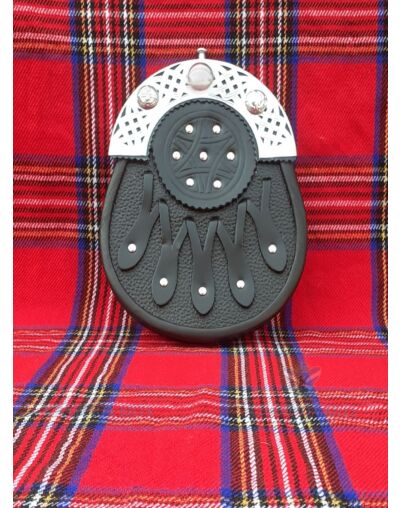 Embossed Black Leather Hunting Sporran